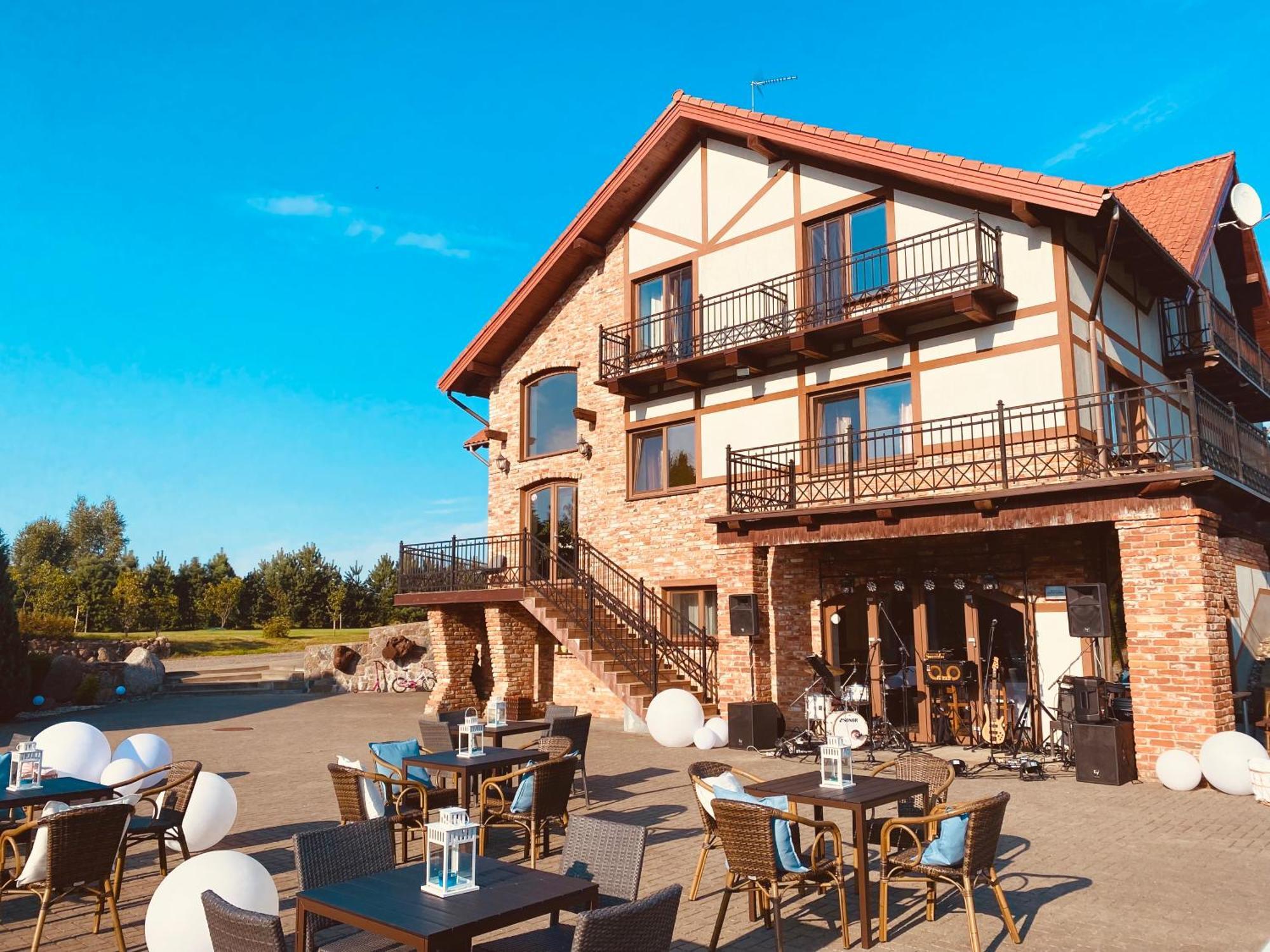 Jurvinge Hotel Zadvainai Exterior photo